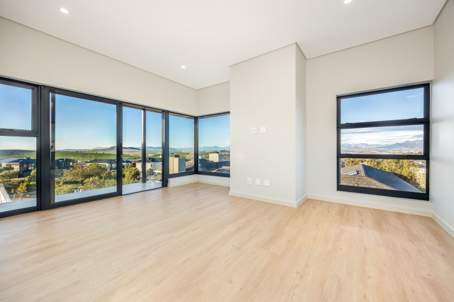 5 Bedroom Property for Sale in Clara Anna Fontein Western Cape